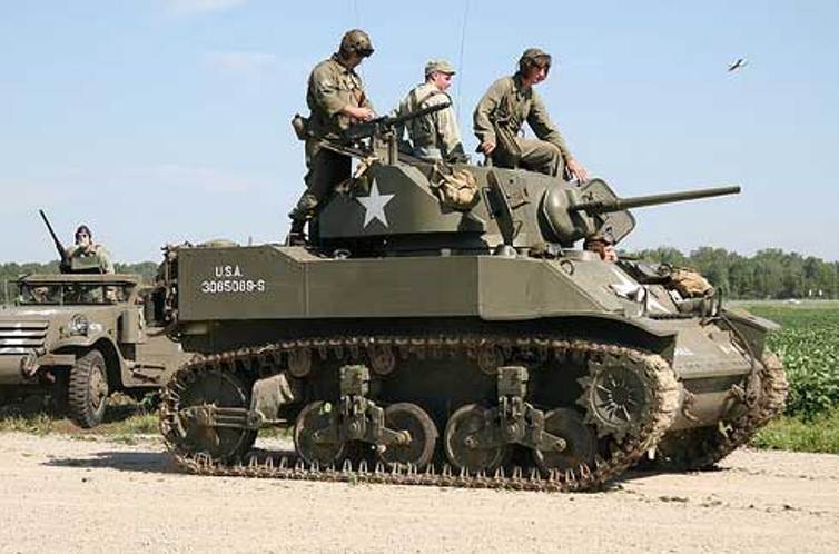 Американские танки m5-stuart_03