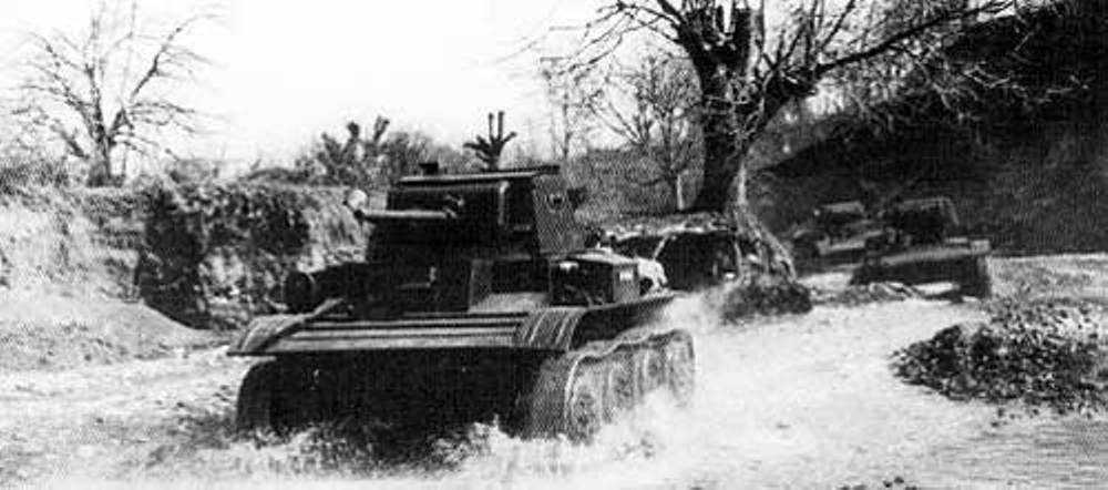 Британские и французские танки mk7-tetrarh_05